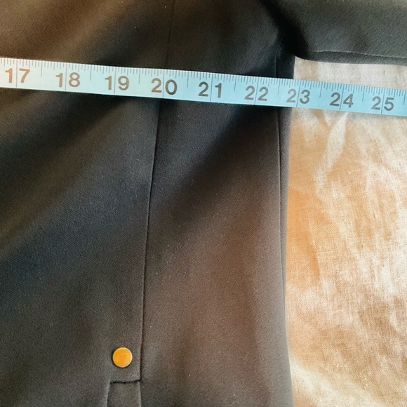 Black dress coat - Picture 6 of 7